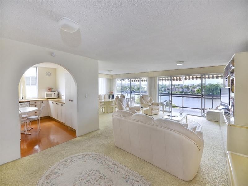 11/108 Macquarie Street, St Lucia QLD 4067