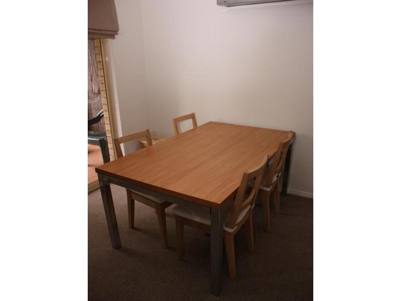 3/124 Carmody Road, St Lucia QLD 4067