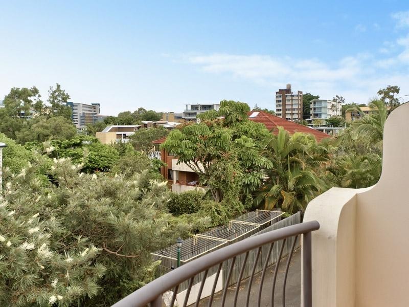 1/22 Aldridge Street, Auchenflower QLD 4066