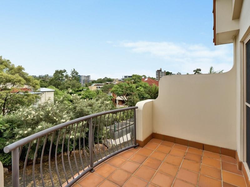 1/22 Aldridge Street, Auchenflower QLD 4066