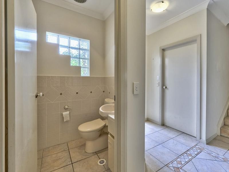 1/22 Aldridge Street, Auchenflower QLD 4066