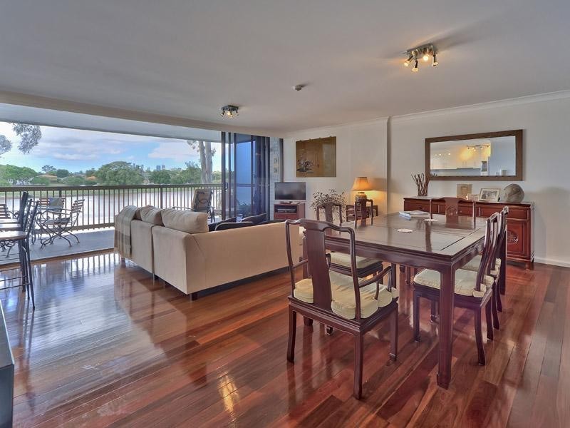 2/58 Sandford Street, St Lucia QLD 4067