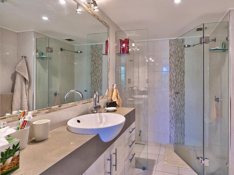 2/58 Sandford Street, St Lucia QLD 4067