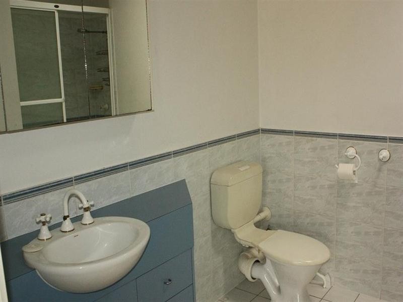 2/35 Gailey Road, St Lucia QLD 4067