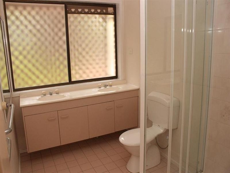 180 Indooroopilly Road, St Lucia QLD 4067