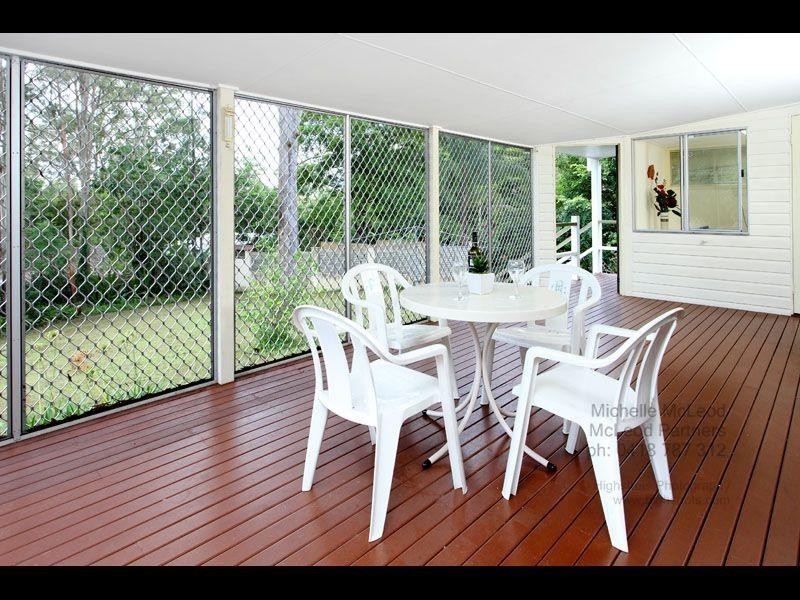 22 Kenmore Road, Kenmore QLD 4069