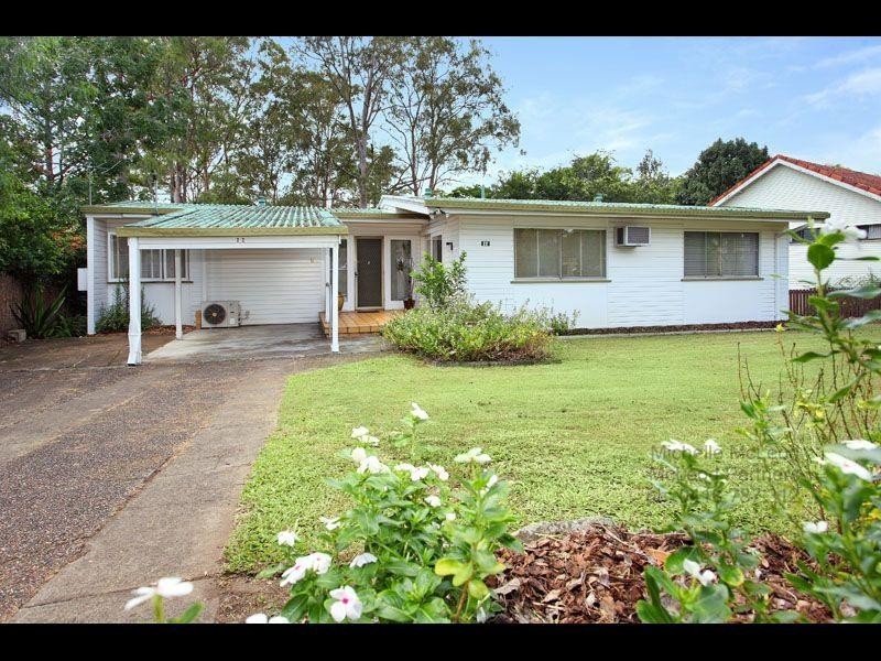 22 Kenmore Road, Kenmore QLD 4069
