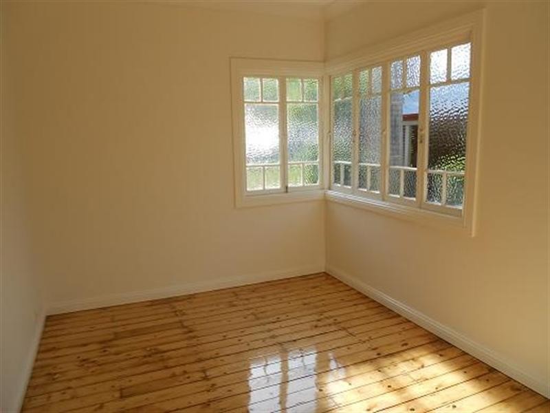 9 Johnstone Road, Sherwood QLD 4075