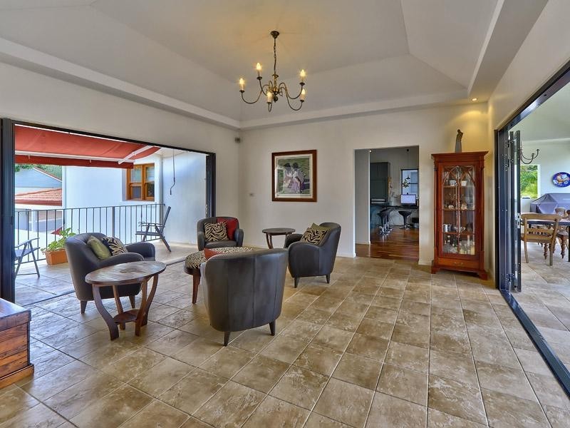 15 Kinkead Avenue, Sherwood QLD 4075