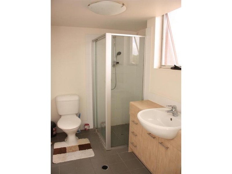 11/16 Grosvenor Road, Indooroopilly QLD 4068