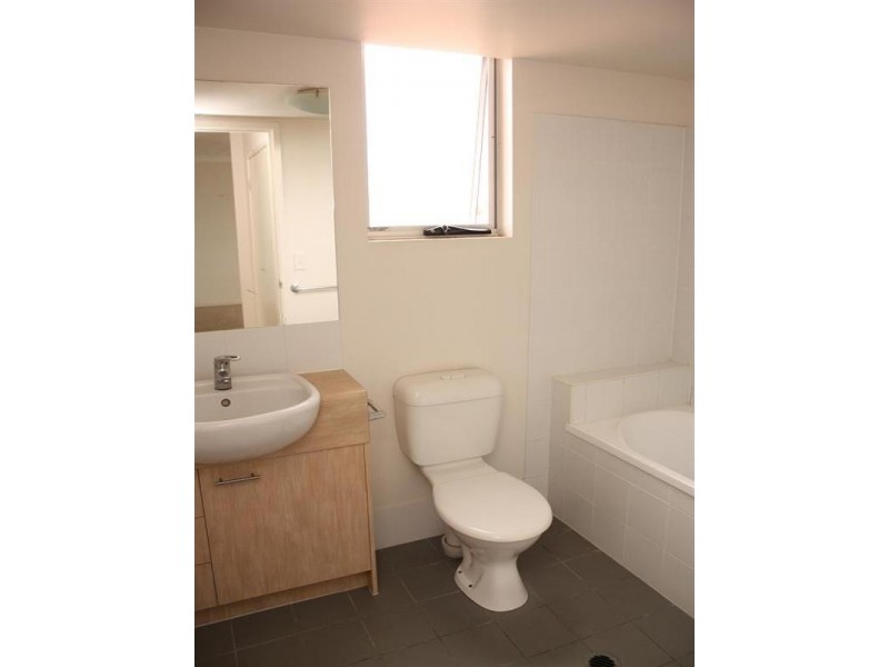 11/16 Grosvenor Road, Indooroopilly QLD 4068