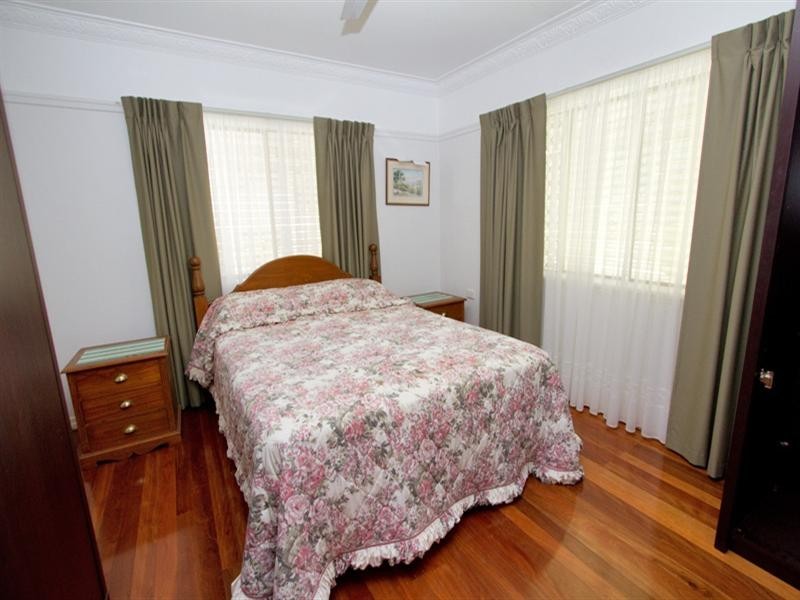 37 Menin Road, Corinda QLD 4075