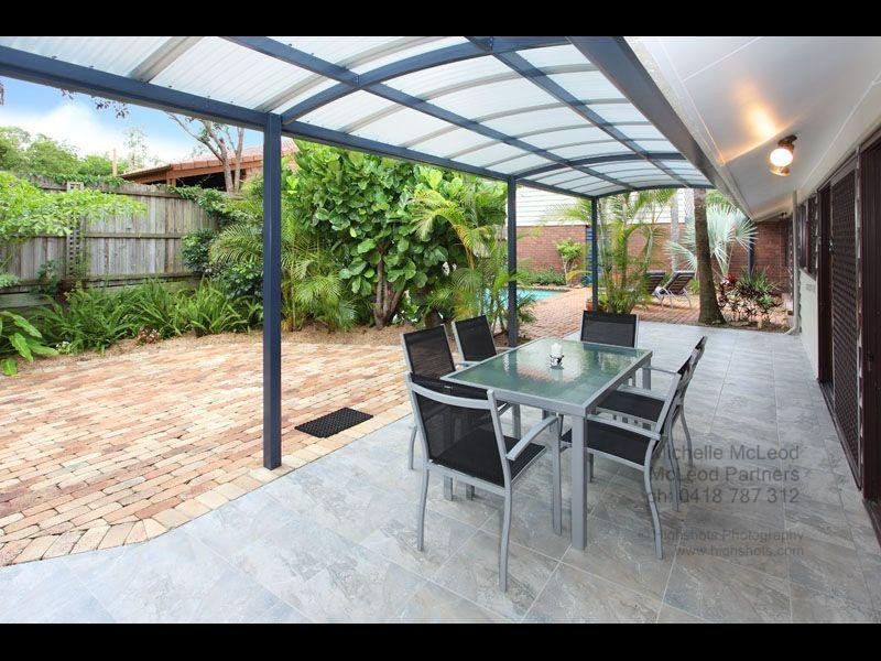 11 Valleybrook Street, Kenmore Hills QLD 4069