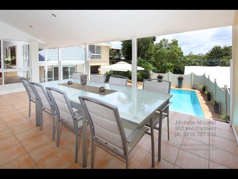 16 Jamner Street, Chapel Hill QLD 4069