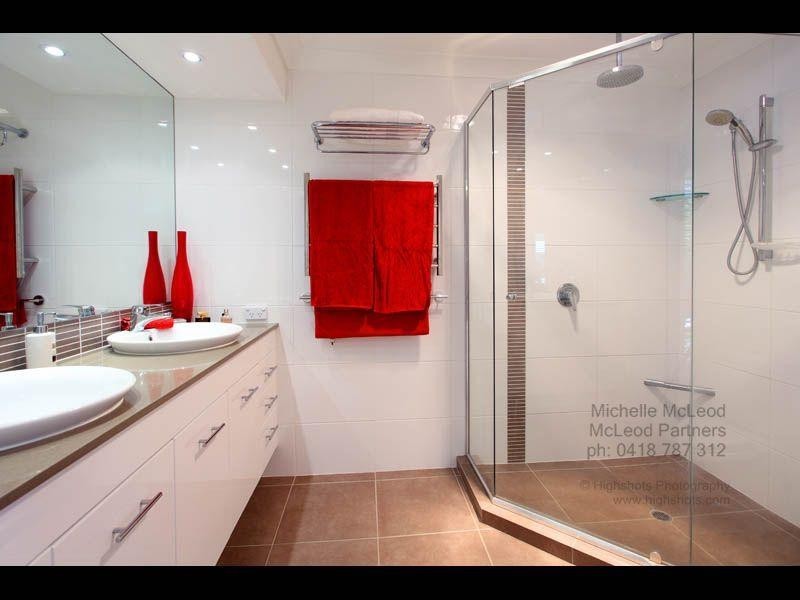 16 Jamner Street, Chapel Hill QLD 4069