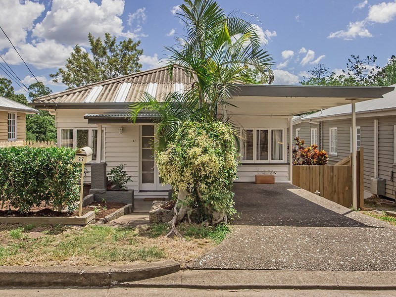 27 Ruskin Street, Taringa QLD 4068
