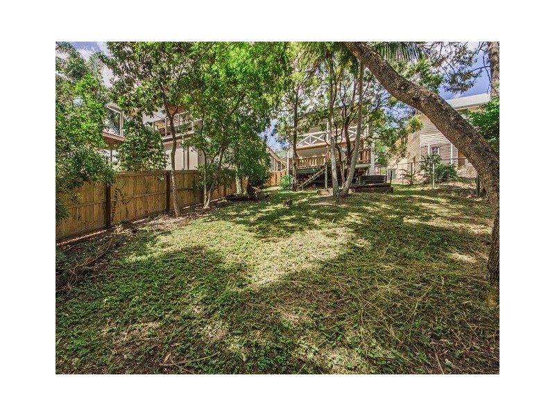 27 Ruskin Street, Taringa QLD 4068