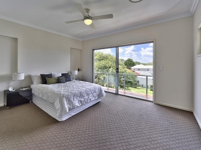 277 Long Street East, Graceville QLD 4075