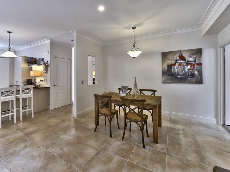 93 Rosebery Terrace, Chelmer QLD 4068