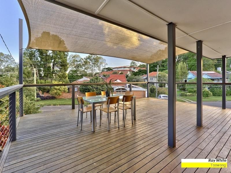 3 Todd Street, Taringa QLD 4068