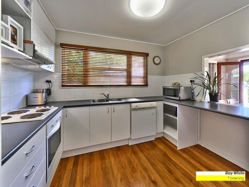 3 Todd Street, Taringa QLD 4068