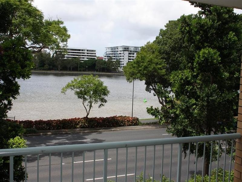 1/12 Patrick Lane, Toowong QLD 4066