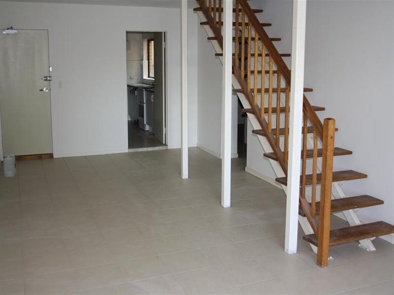 1/12 Patrick Lane, Toowong QLD 4066