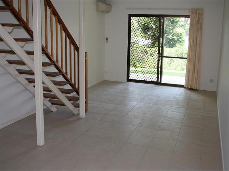 1/12 Patrick Lane, Toowong QLD 4066