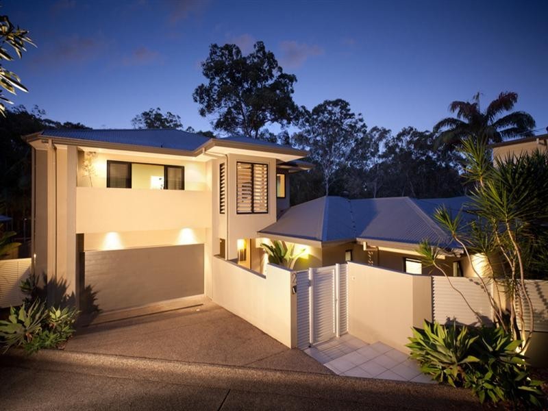 213 Taringa Parade, Taringa QLD 4068