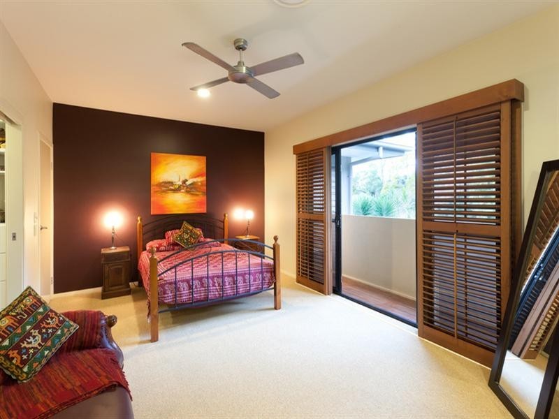 213 Taringa Parade, Taringa QLD 4068