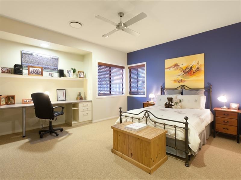 213 Taringa Parade, Taringa QLD 4068