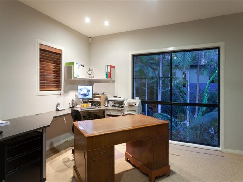 213 Taringa Parade, Taringa QLD 4068