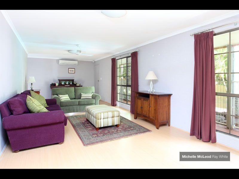 10 Dulhunty Street, Chapel Hill QLD 4069