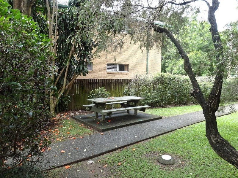 30/12 Bryce Street, St Lucia QLD 4067