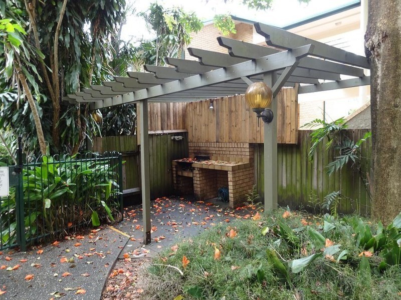 30/12 Bryce Street, St Lucia QLD 4067