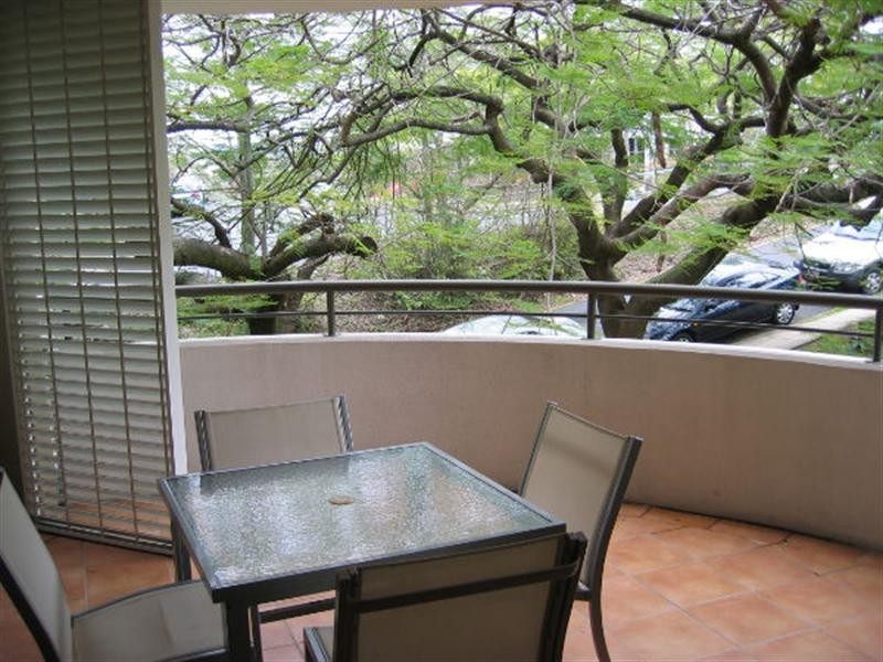 8/5-11 Chasely Street, Auchenflower QLD 4066