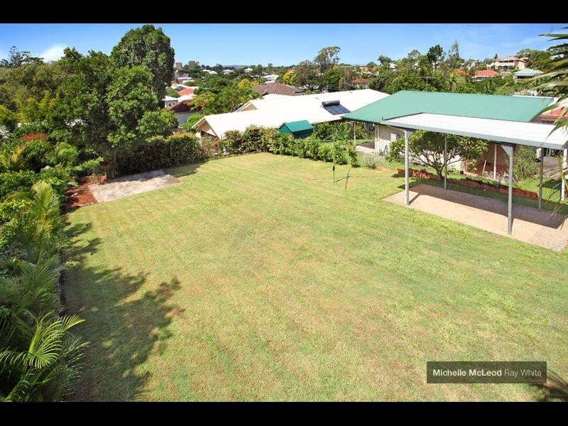 5 Jessica Street, Taringa QLD 4068