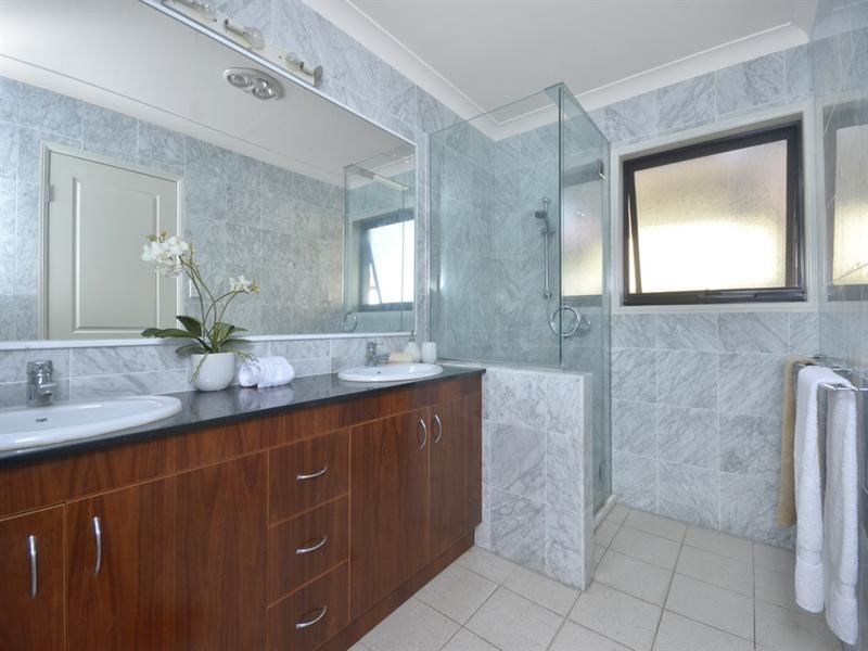 9/272 Indooroopilly Road, Indooroopilly QLD 4068