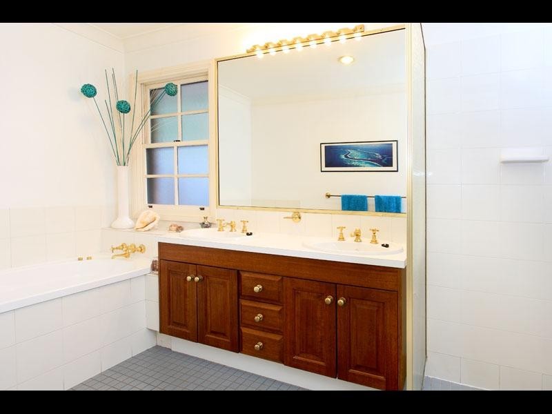 24 Gabwina Street, Fig Tree Pocket QLD 4069