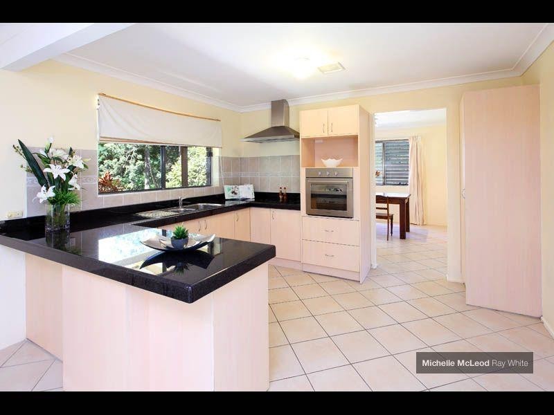 14 Halimah Street, Chapel Hill QLD 4069