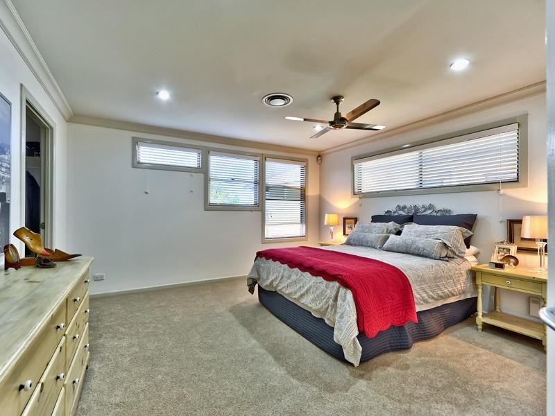 78 King Arthur Terrace, Tennyson QLD 4105