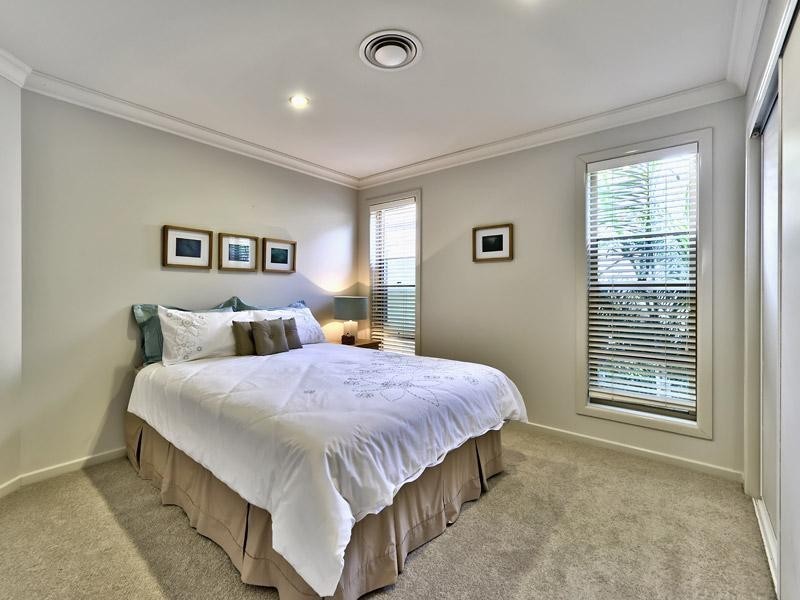 78 King Arthur Terrace, Tennyson QLD 4105