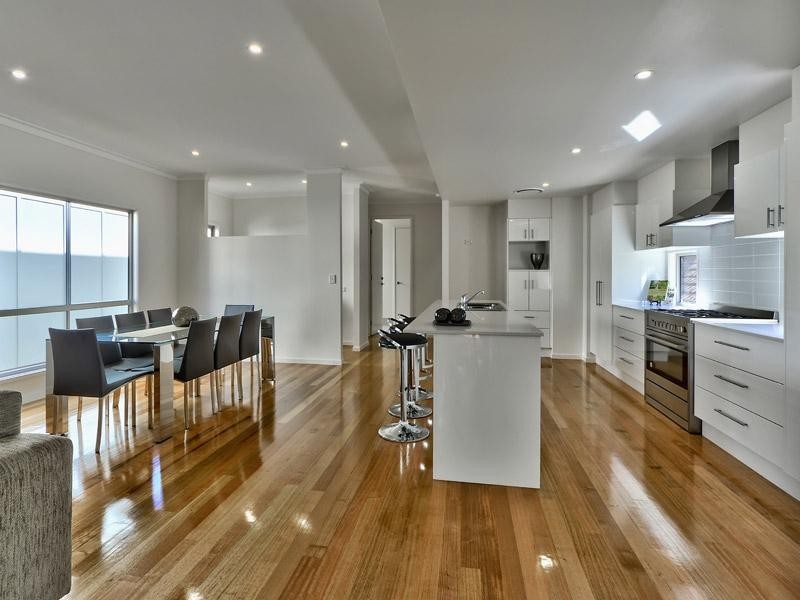 279 Long Street East, Graceville QLD 4075