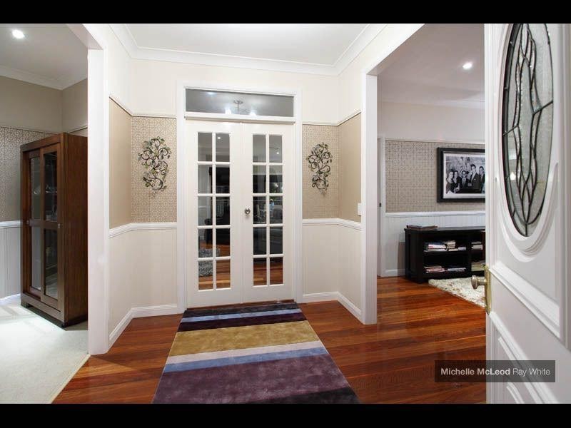 11 McConnell Crescent, Brookfield QLD 4069