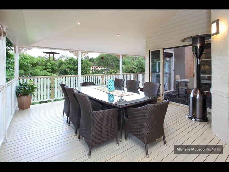 11 McConnell Crescent, Brookfield QLD 4069