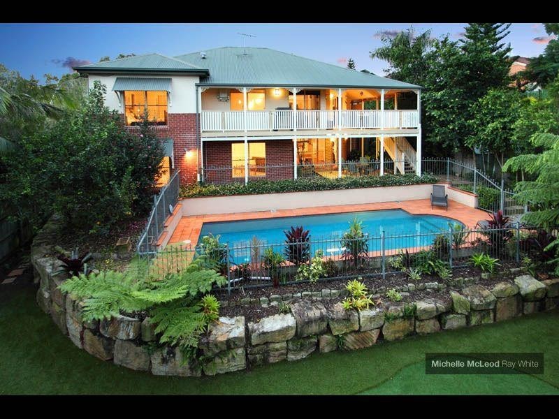 11 McConnell Crescent, Brookfield QLD 4069