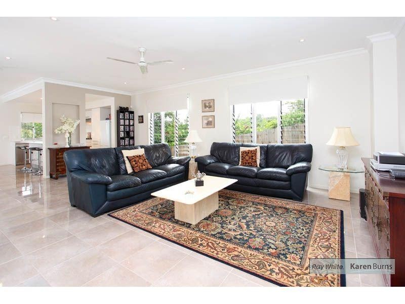 15 Usher Street, Indooroopilly QLD 4068