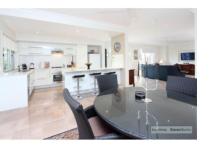 15 Usher Street, Indooroopilly QLD 4068