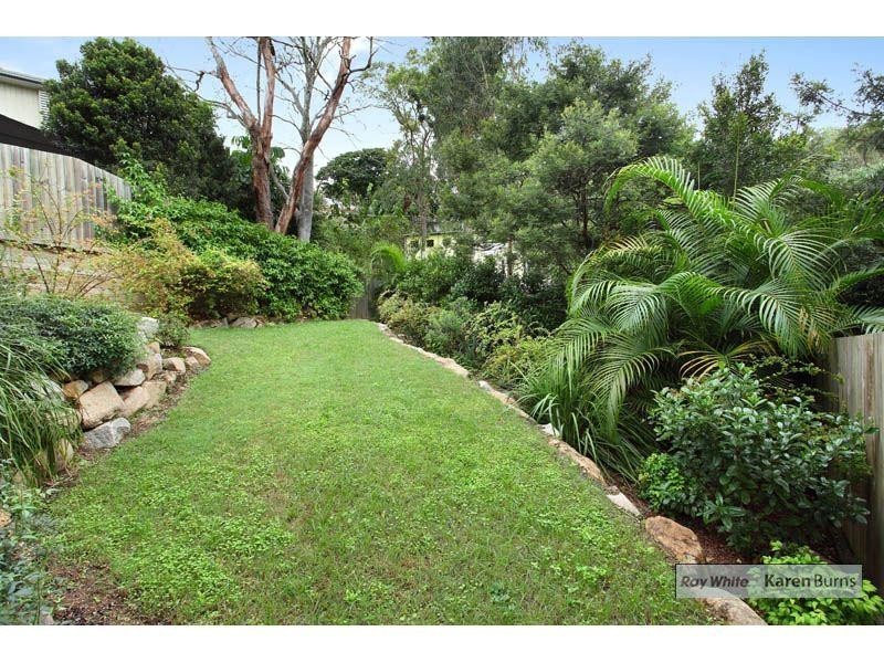 15 Usher Street, Indooroopilly QLD 4068