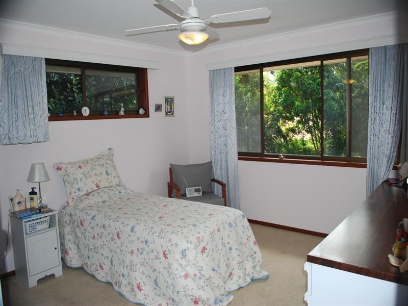 2B Goolman Street, Chapel Hill QLD 4069